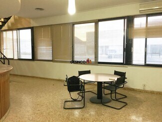 Plus de détails pour Commerce de détail à louer