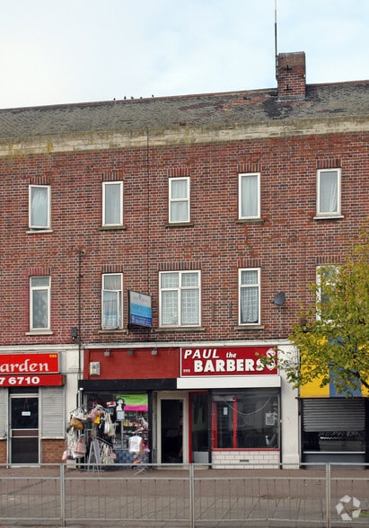 290 Lodge Ave, Dagenham for lease - Building Photo - Image 3 of 5