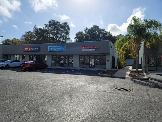 4644 W Gandy Blvd, Tampa, FL à louer - Photo du bâtiment - Image 2 de 6