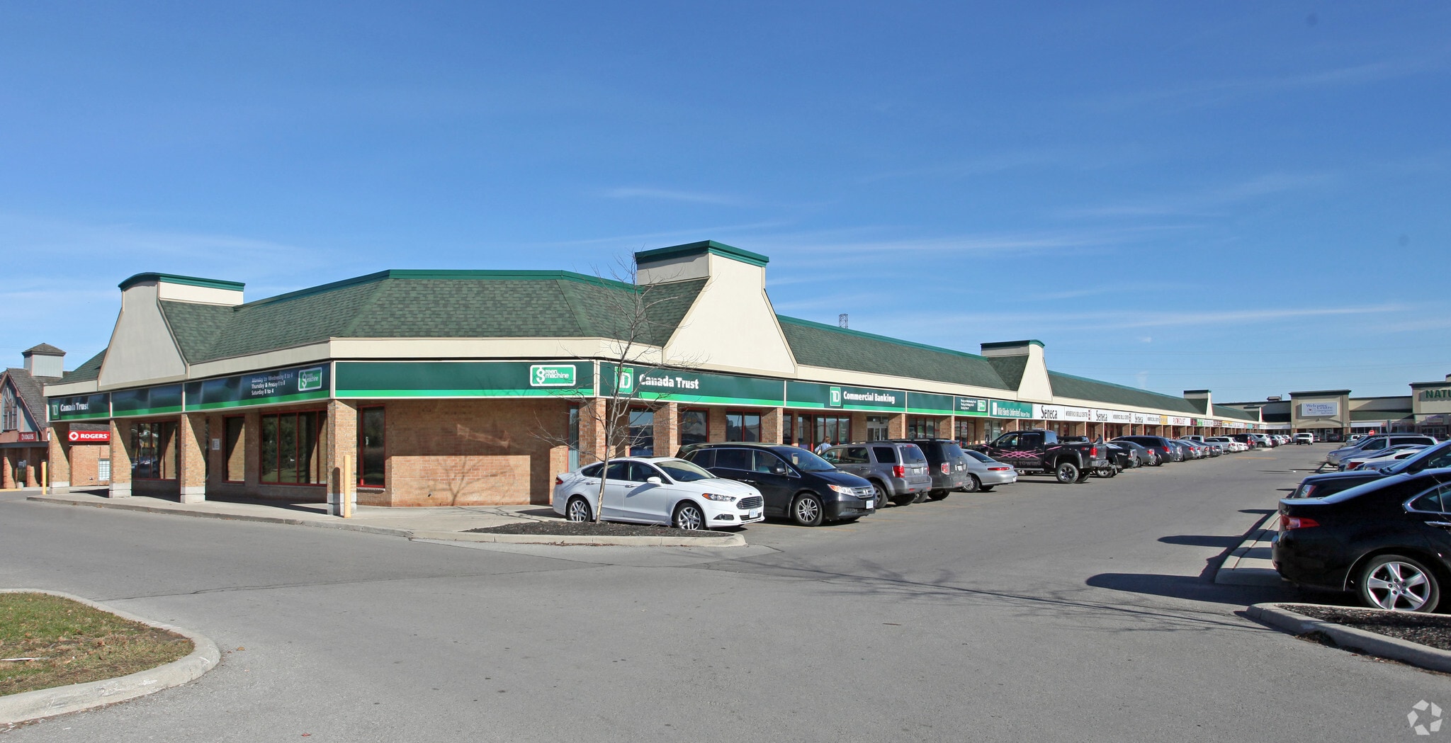 16655 Yonge St, Newmarket, ON for sale Primary Photo- Image 1 of 1