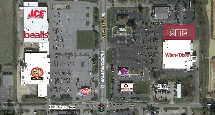 1235 S McKenzie St, Foley, AL à louer - Photo du bâtiment - Image 1 de 1