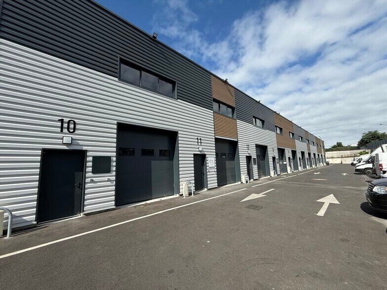 3 Rue Des Carrières, Épinay-sur-Seine à louer - Photo du bâtiment - Image 1 de 7