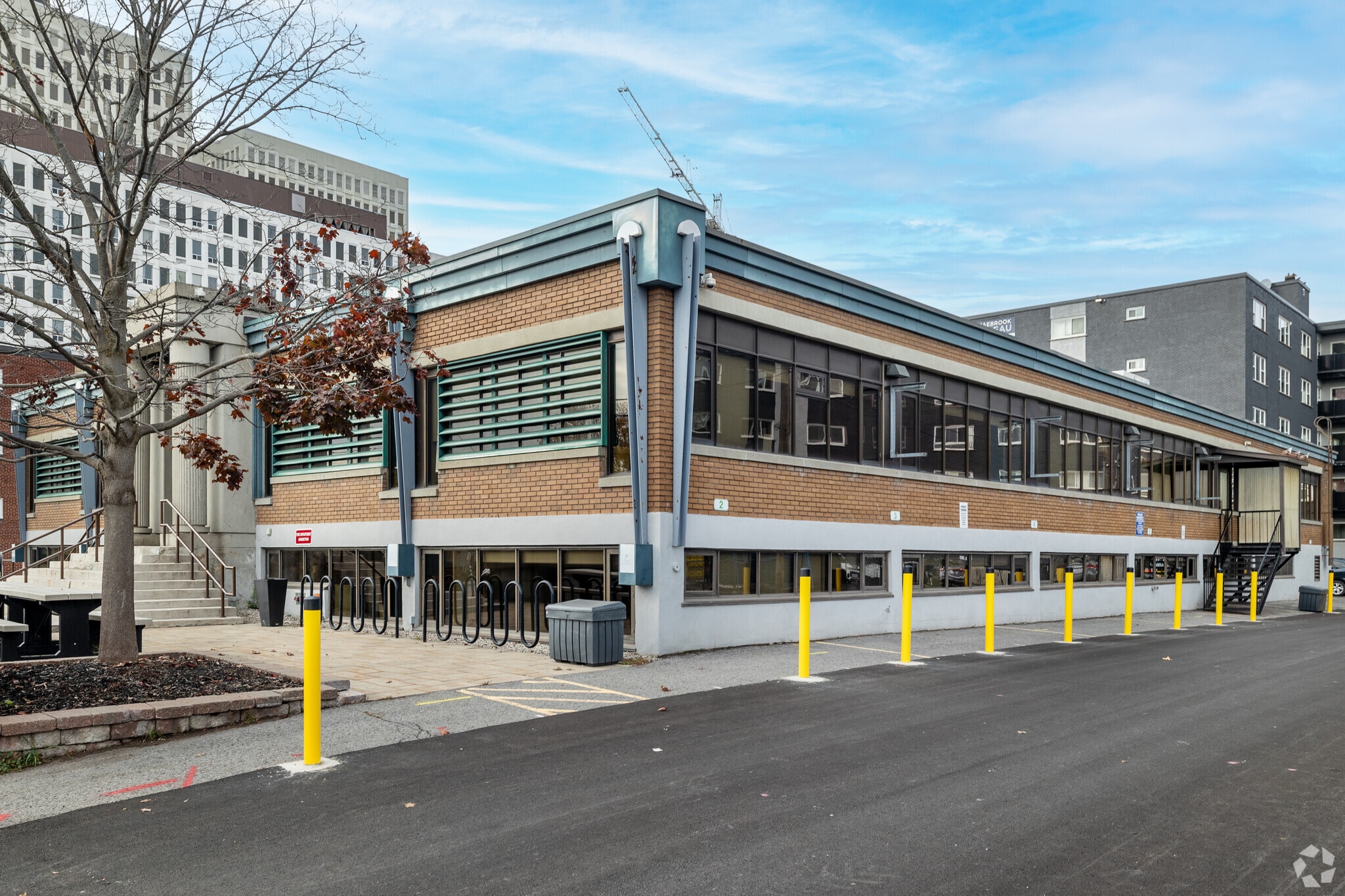 39 Mcarthur Ave, Ottawa, ON for sale Primary Photo- Image 1 of 6