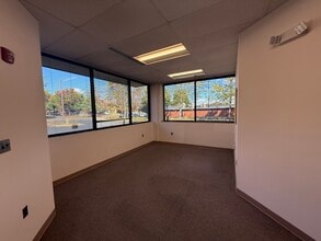 10601-10687 Gaskins Way, Manassas, VA for lease Interior Photo- Image 1 of 14