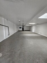 3612-3620 W Jefferson Blvd, Los Angeles, CA à louer Photo intérieure- Image 1 de 4