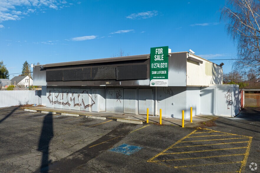 6117 N Lombard St, Portland, OR à vendre - Photo du bâtiment - Image 1 de 7