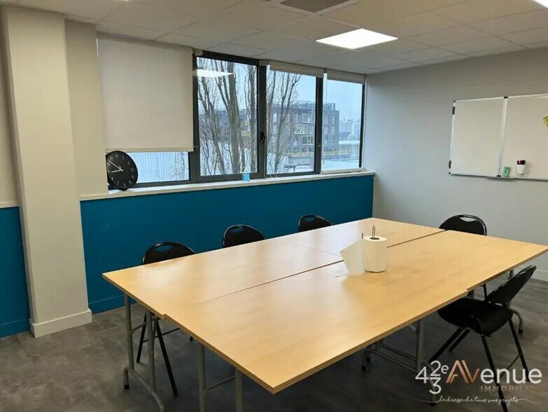 Office in Saint-Étienne for sale - Interior Photo - Image 2 of 12