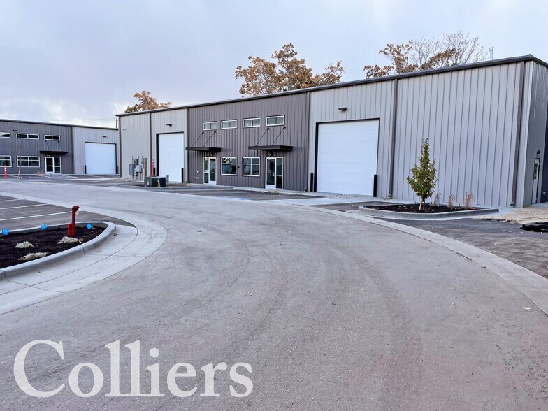 1537 N Debra Dr, Nampa, ID à louer - Photo du bâtiment - Image 3 de 8