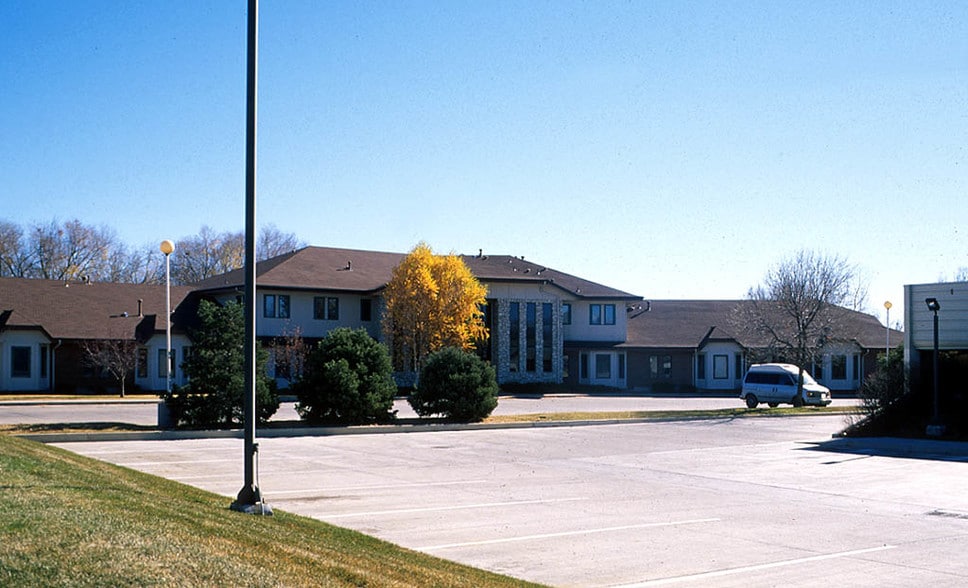 421 21st Ave, Longmont, CO for lease - Building Photo - Image 2 of 4