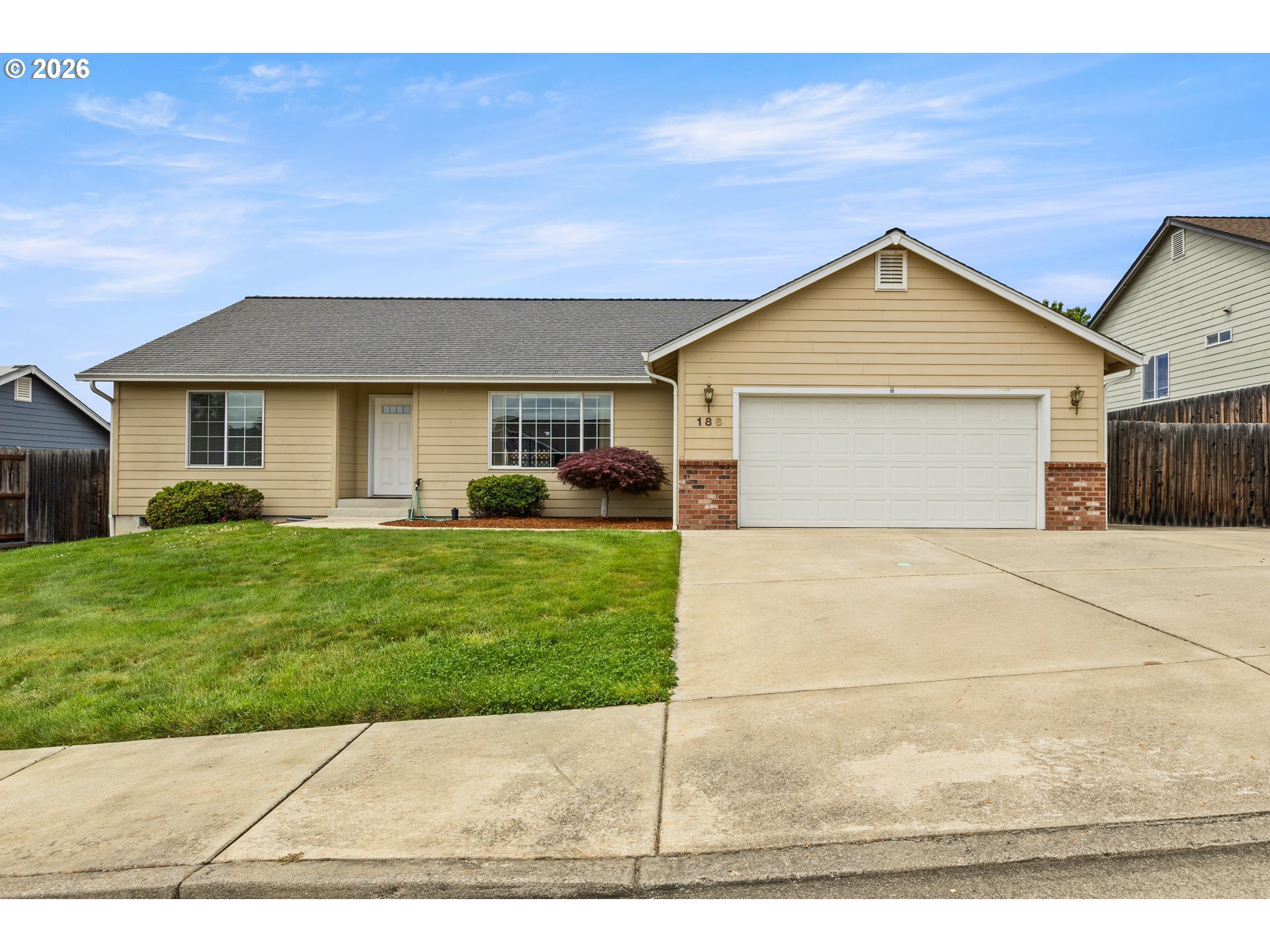 186 Woodduck St, Winston, OR for sale Primary Photo- Image 1 of 2
