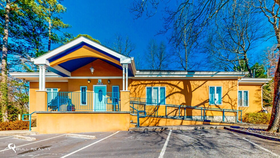 3802 N Druid Hills Rd, Decatur, GA à vendre - Photo du bâtiment - Image 3 de 28