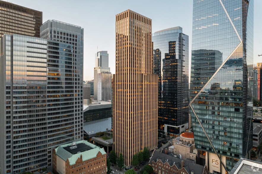 701 5th Ave, Seattle, WA à louer - Photo du bâtiment - Image 2 de 11