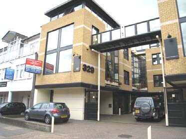 329-333 Latimer Rd, Londres à vendre - Photo du bâtiment - Image 3 de 17