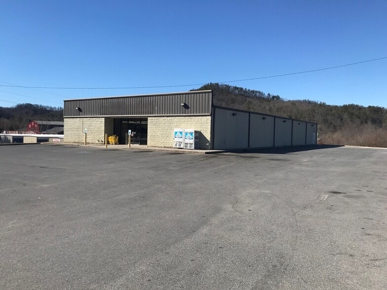 3297 Cosby Hwy, Cosby, TN for lease - Building Photo - Image 2 of 7