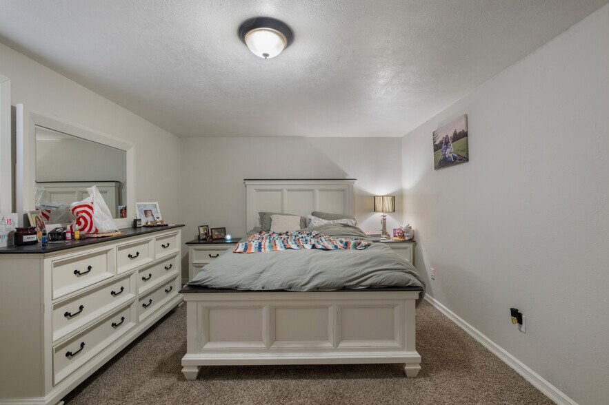 Spokane Duplex Portfolio portefeuille de 2 propriétés à vendre sur LoopNet.ca - Photo du bâtiment - Image 3 de 8