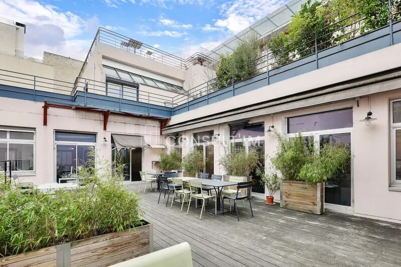 Office in Paris for sale - Building Photo - Image 1 of 8