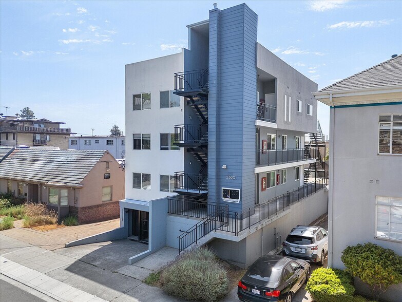 2360 Ellsworth St, Berkeley, CA à vendre - Photo du bâtiment - Image 1 de 24
