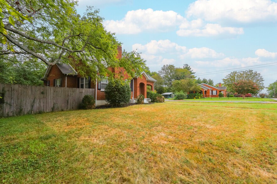 103 Bass Dr, Columbia, TN à vendre - Photo du bâtiment - Image 3 de 42