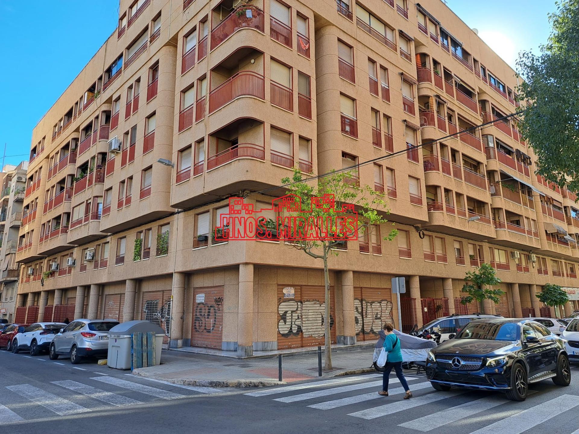 Retail in Elche, Alicante for sale Building Photo- Image 1 of 21