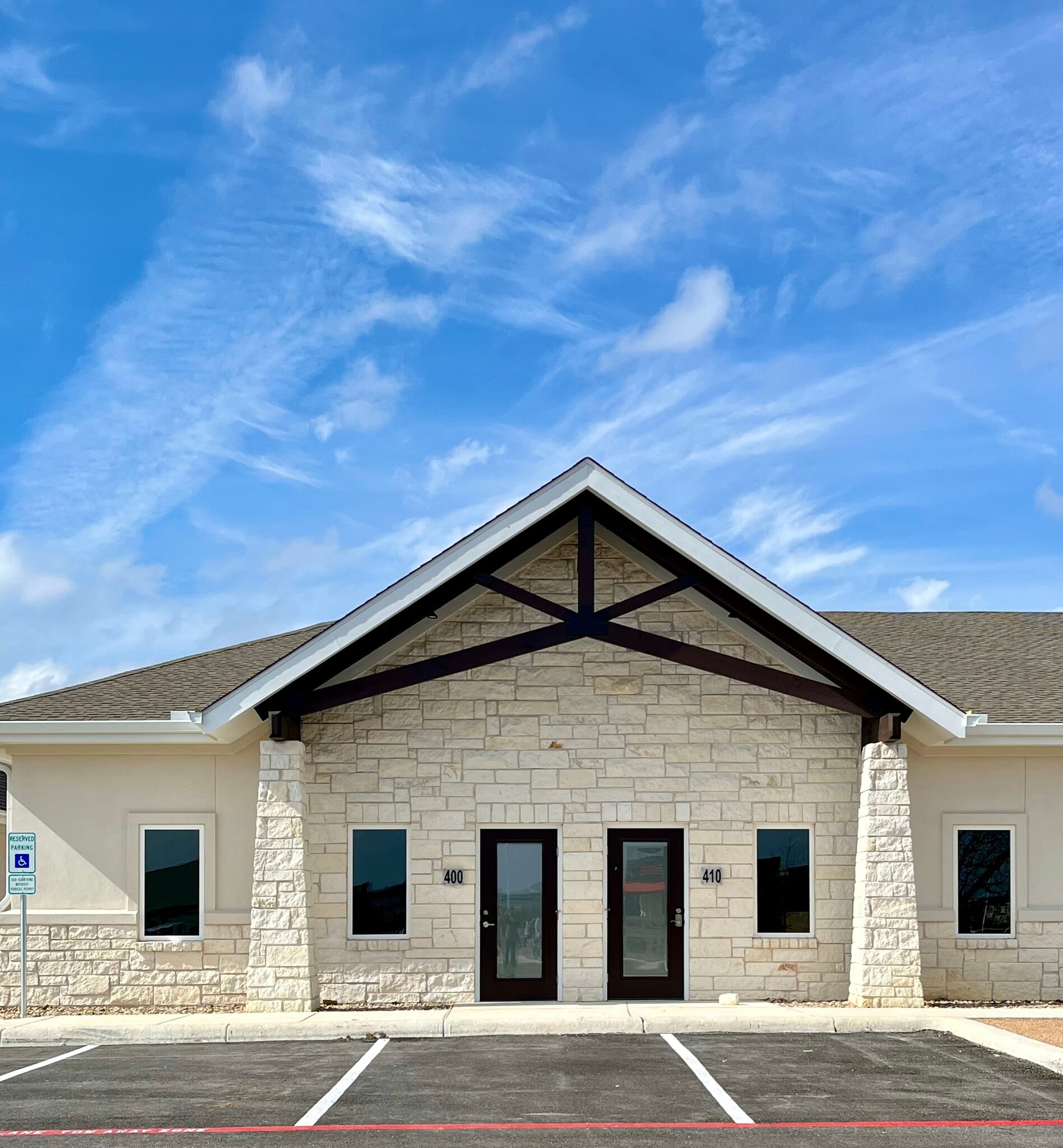 200 W Metro Dr, Leander, TX for lease Primary Photo- Image 1 of 5