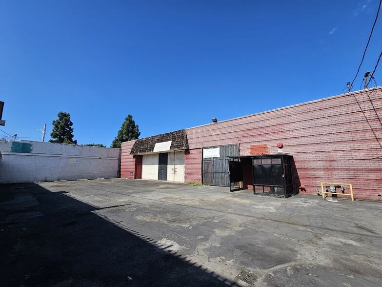 3955 S Broadway Pl, Los Angeles, CA for sale - Building Photo - Image 3 of 6