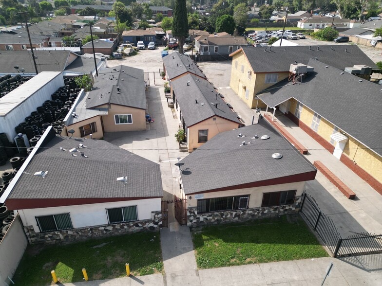 4244 E Compton Blvd, Compton, CA for sale - Primary Photo - Image 1 of 5