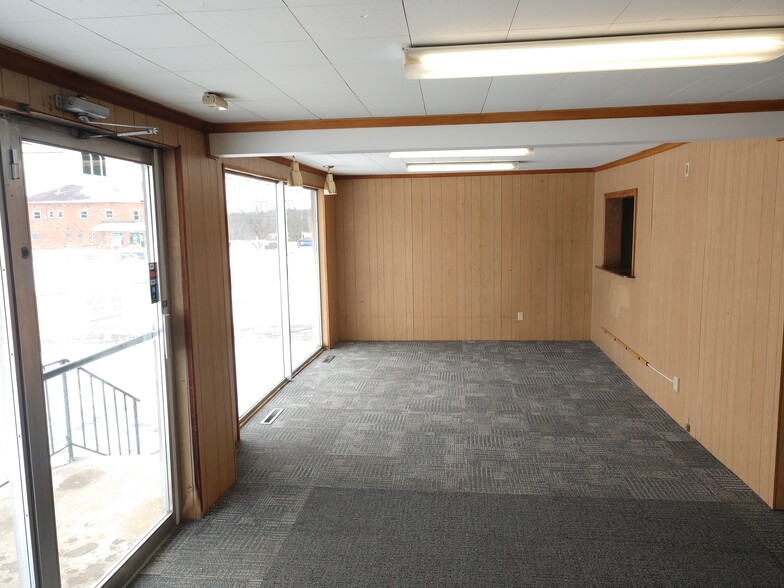 152 Churchill Hubbard Rd, Youngstown, OH for lease - Interior Photo - Image 2 of 2