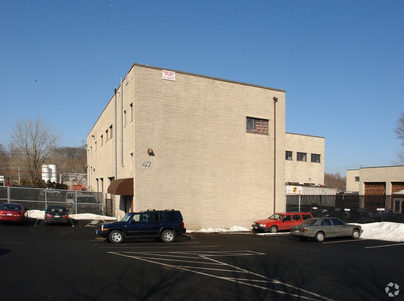 47 Nepperhan Ave, Elmsford, NY for lease - Building Photo - Image 3 of 6