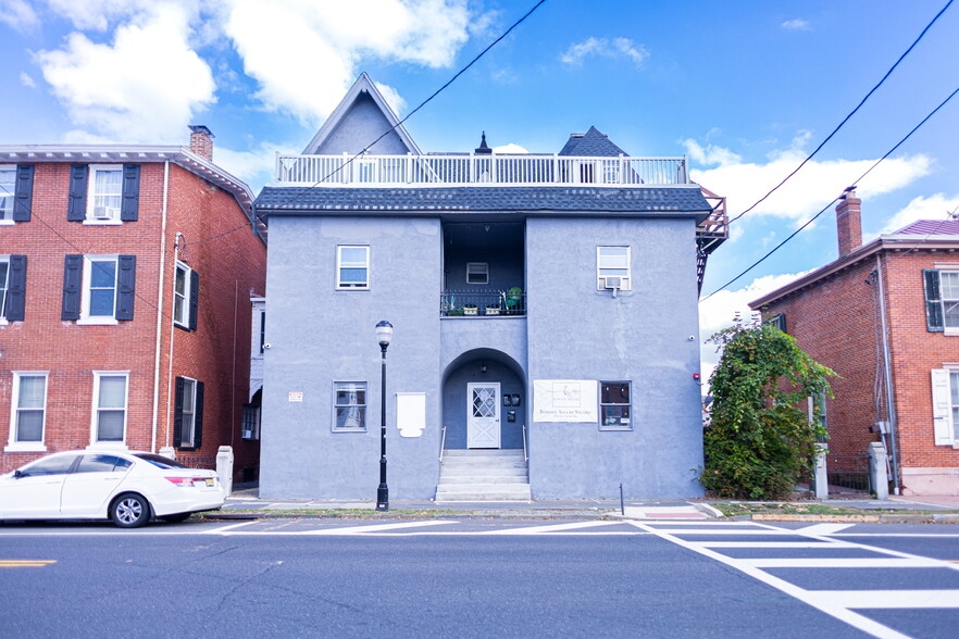 215 High St, Mount Holly, NJ for sale - Building Photo - Image 1 of 1