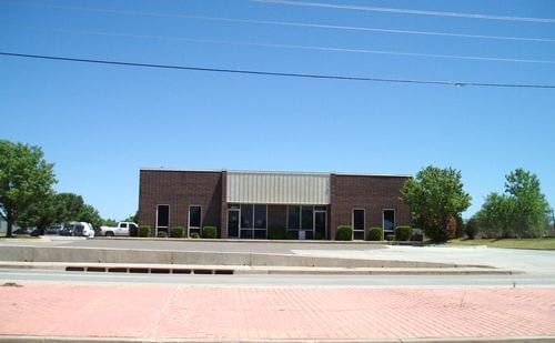 2800 S Kelly Ave, Edmond, OK for lease - Building Photo - Image 2 of 6