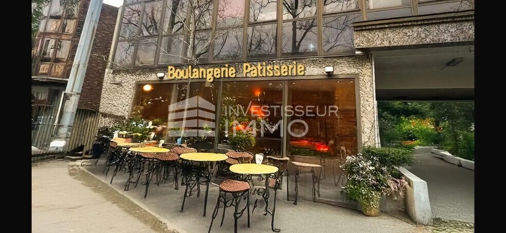 Commerce de détail dans Boissy-Saint-Léger à louer - Photo du bâtiment - Image 2 de 2