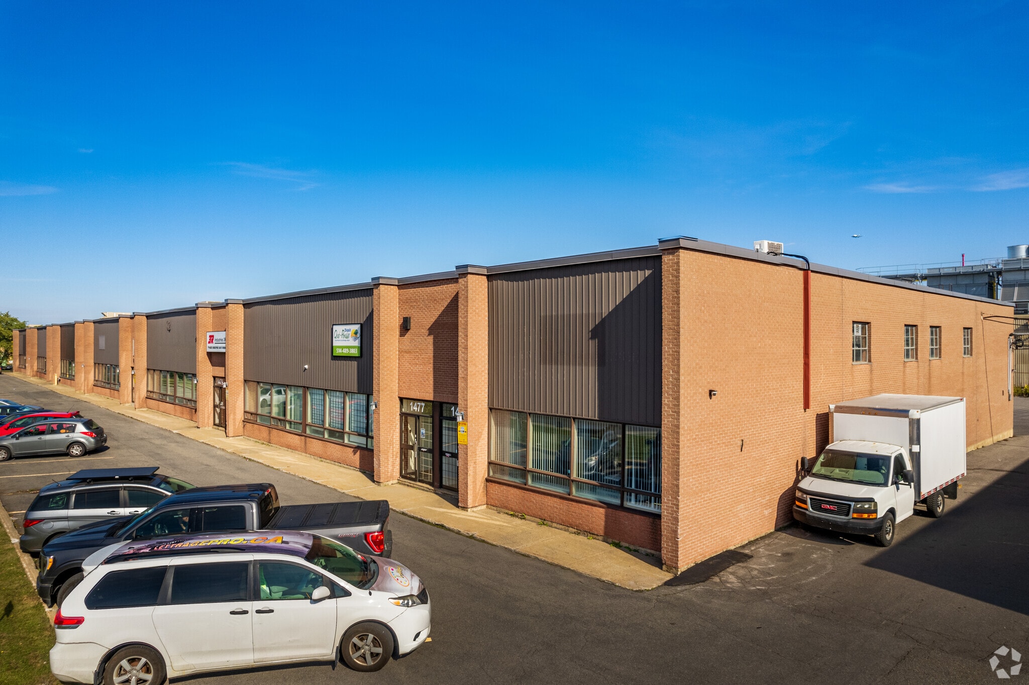 1475-1495 Rue Bégin, Montréal, QC for lease Primary Photo- Image 1 of 9