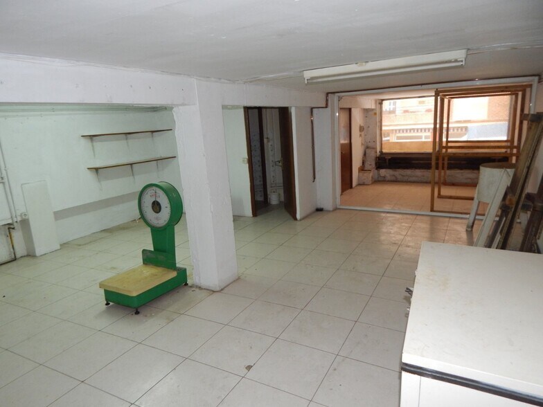 Retail in Ontinyent, Valencia for lease - Building Photo - Image 1 of 10