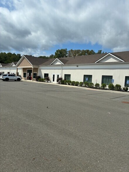153 Temple Hill Rd, New Windsor Township, NY à louer - Photo principale - Image 1 de 3