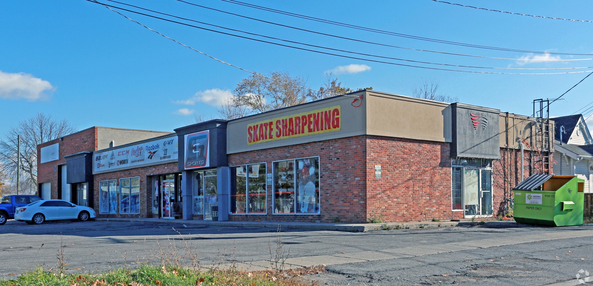 225 St Paul St W, St Catharines, ON for lease Primary Photo- Image 1 of 7