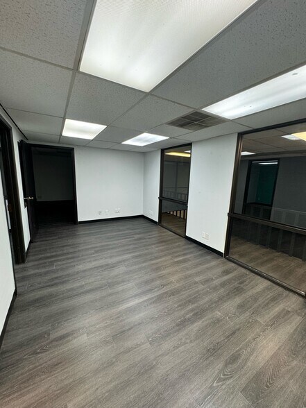 1245 Hurstview Dr, Hurst, TX à louer - Photo intérieure - Image 2 de 8