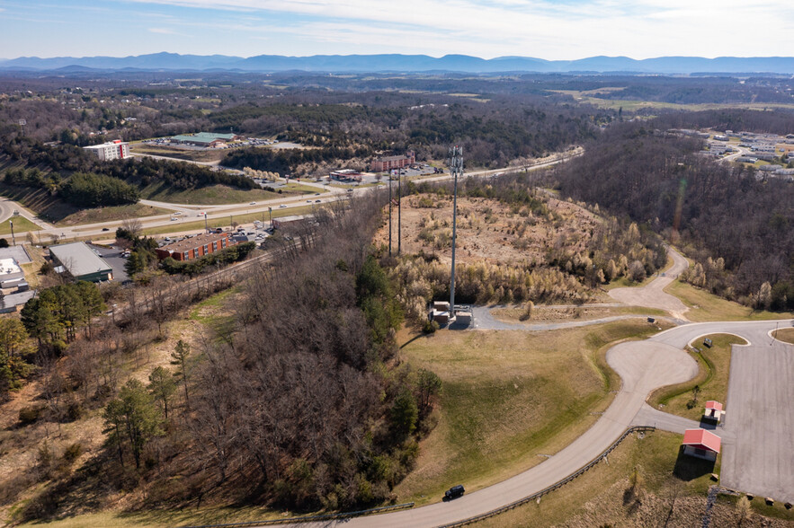 Lot 56 Augusta Woods, Staunton, VA for sale - Building Photo - Image 2 of 76