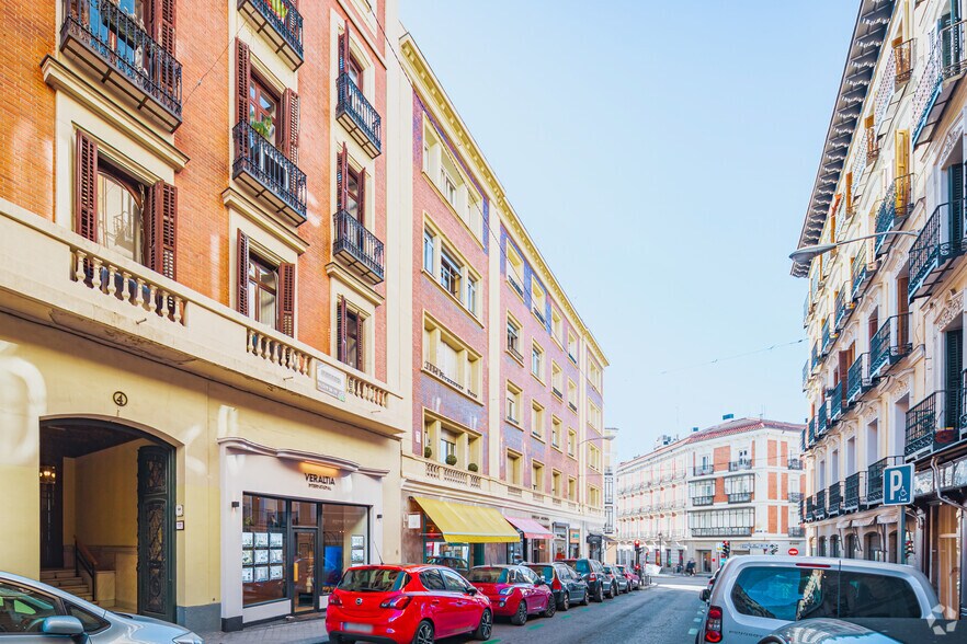 Calle de Argensola, 2, Madrid, Madrid à vendre - Photo du bâtiment - Image 3 de 4