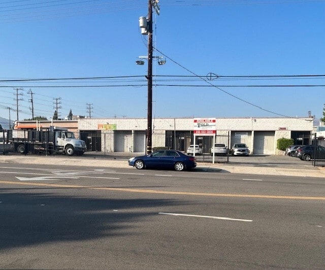20875-20881 Plummer St, Chatsworth, CA for lease Building Photo- Image 1 of 15