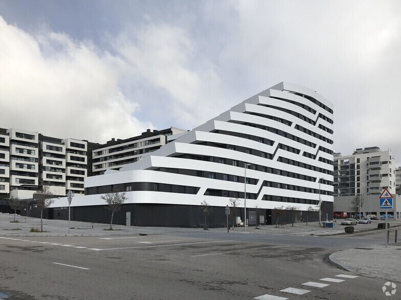 Multifamily in Madrid, Madrid for sale - Building Photo - Image 2 of 3