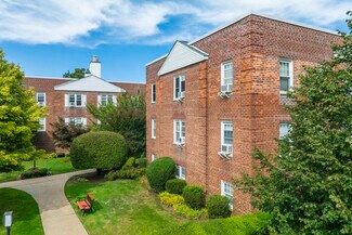 More details for 200 N Village Ave, Rockville Centre, NY - Office for Sale