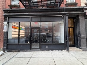 235 W 19th St, New York, NY à louer Photo du bâtiment- Image 2 de 2