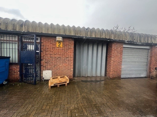 Queen St, London for lease Building Photo- Image 1 of 2