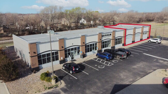 Plus de détails pour 7335 W 33rd St, Wichita, KS - Local d'activités à louer