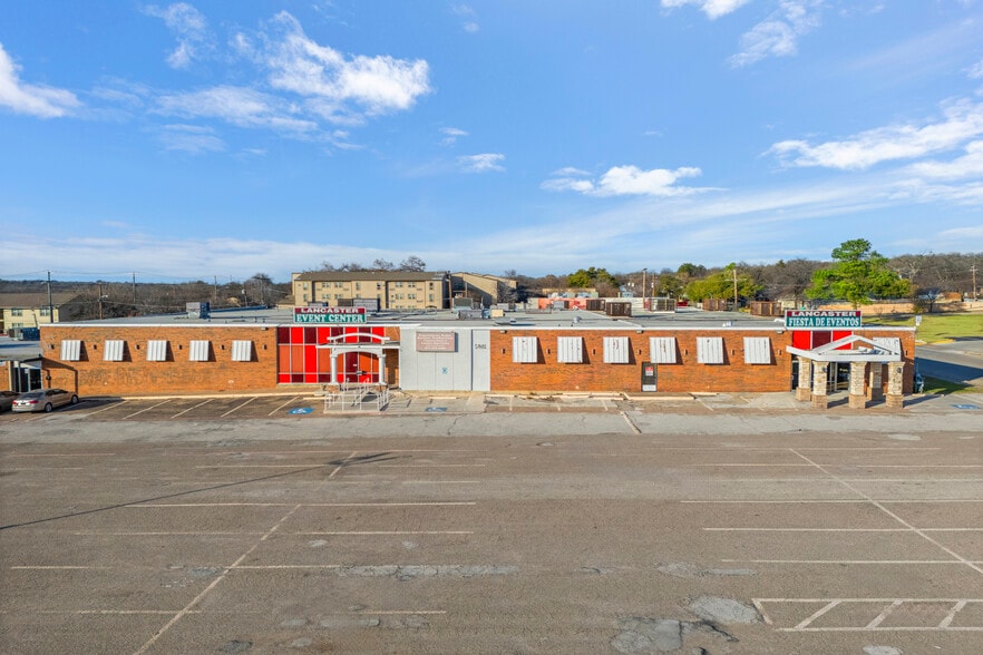 5601 E Lancaster Ave, Fort Worth, TX à vendre - Photo du bâtiment - Image 3 de 16