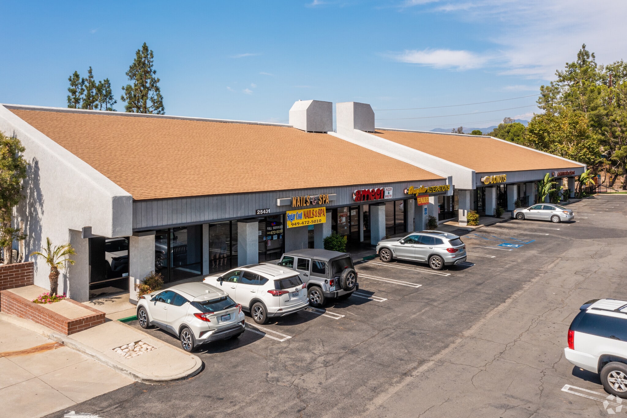 25411-25435 Trabuco Rd, Lake Forest, CA for lease Primary Photo- Image 1 of 11