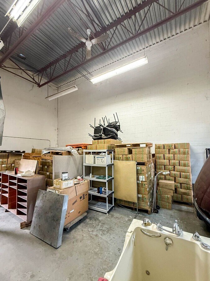 9010 Oak St, Vancouver, BC V6P 4B9 - Unit 9012 -  - Interior Photo - Image 1 of 5