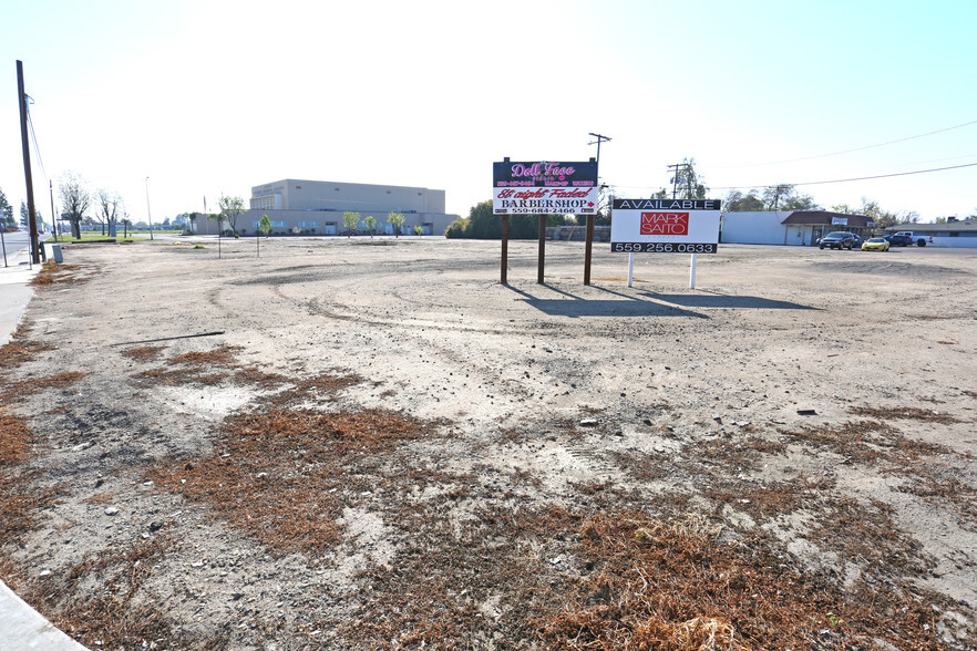 1725 E Tulare Ave, Tulare, CA for lease - Primary Photo - Image 1 of 4