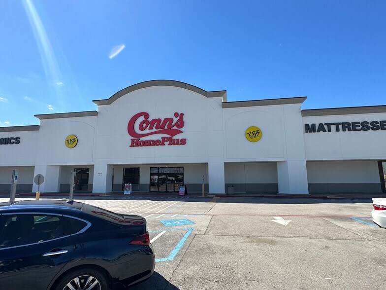 19623-19908 Highway 59 N, Humble, TX à louer - Photo du bâtiment - Image 3 de 9