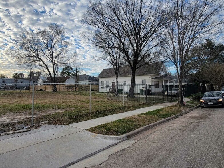 1905 Chapman St, Houston, TX à louer - Photo du bâtiment - Image 3 de 20